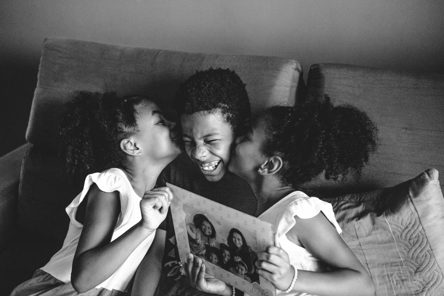 Ágatha, Pérola e Gabriel